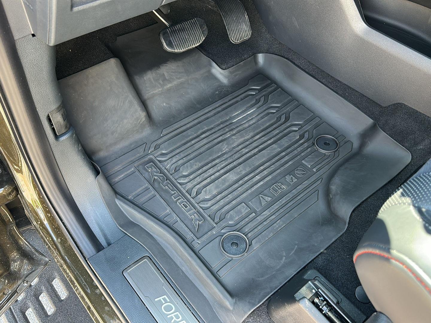 Certified Used 2025 Green Ford Raptor image 14