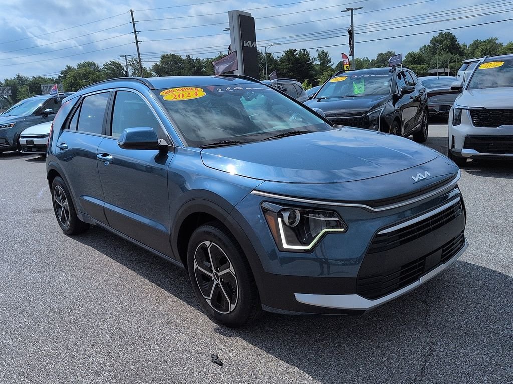 2024 Kia Niro EX HEV's photo