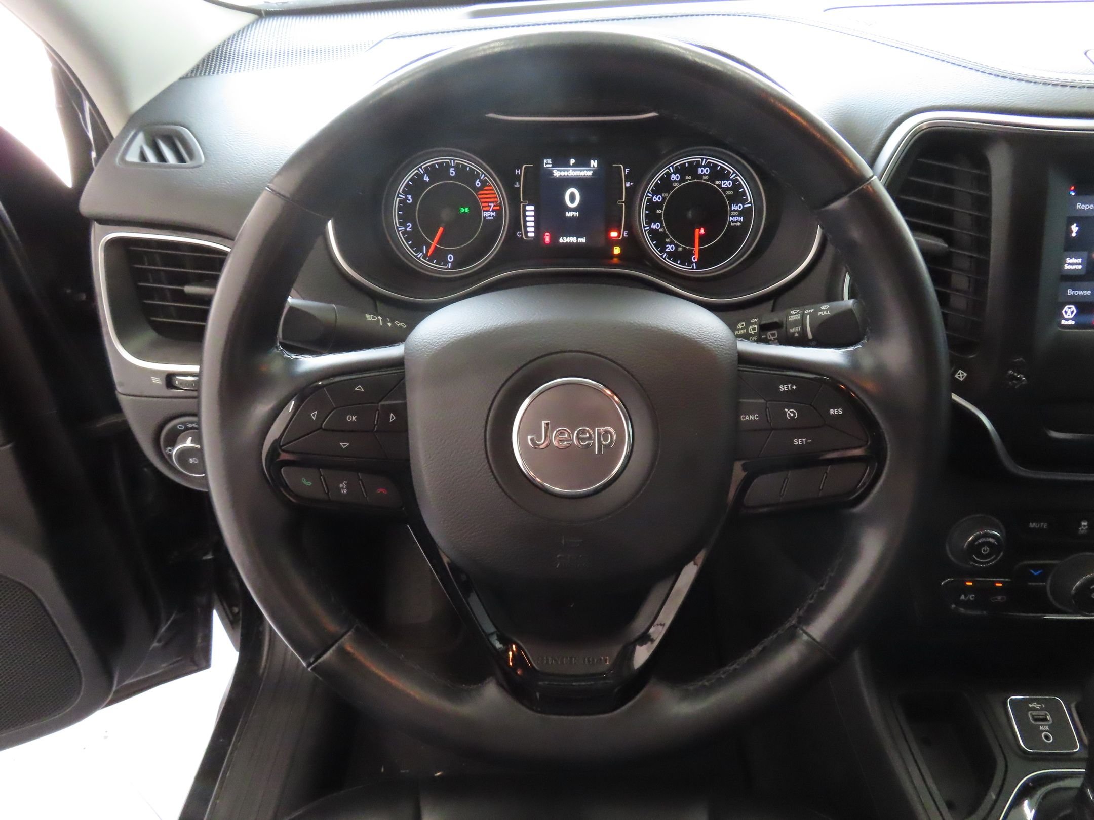 Used 2021 Black Jeep Latitude Plus image 15