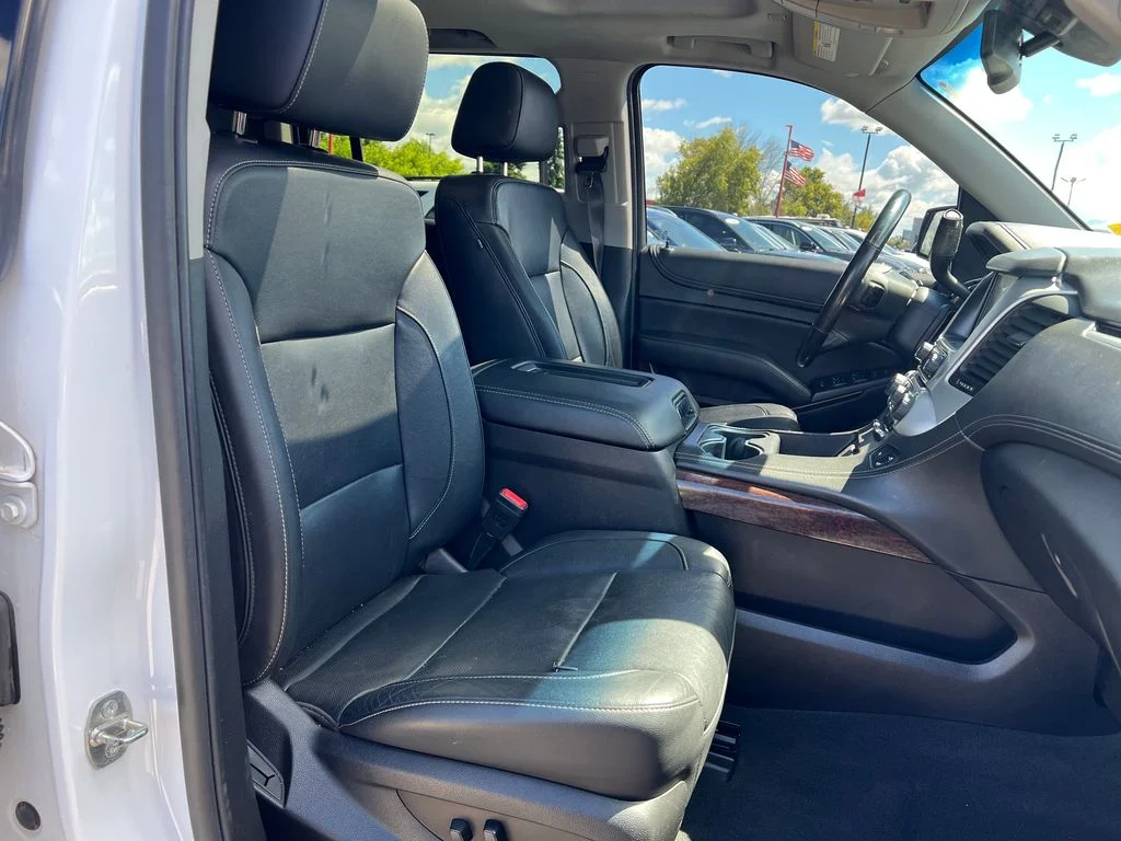 Used 2019 White GMC SLT image 43