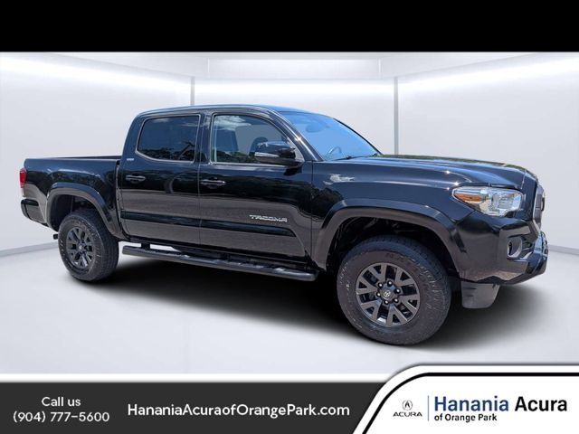 Used 2022 Midnight Black Metallic Toyota SR5 image 1
