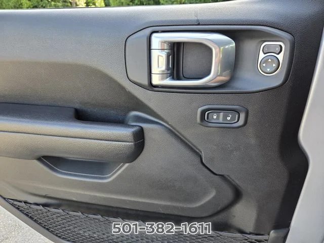Used 2024 Silver Jeep Sport S image 30