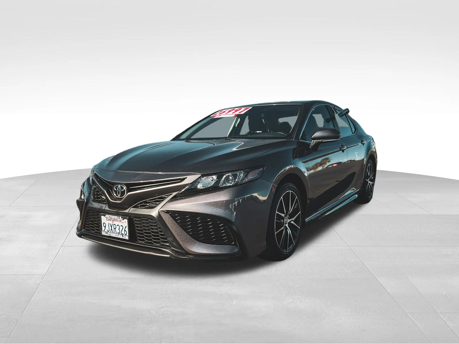 Used 2024 Gray Toyota SE image 3