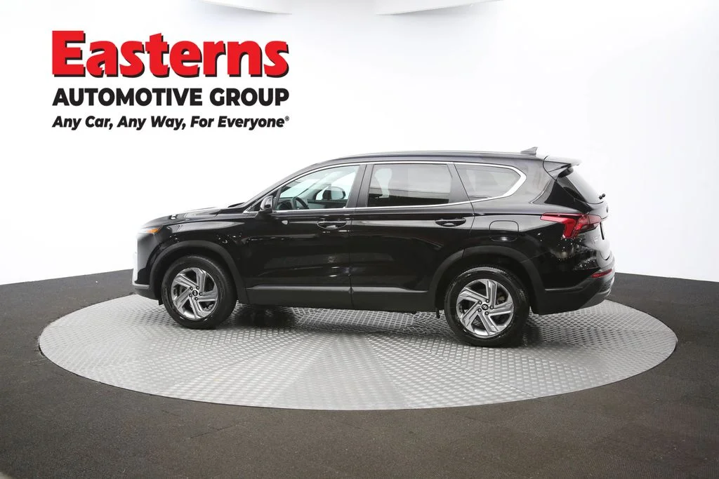 Used 2023 Black Hyundai SE image 58