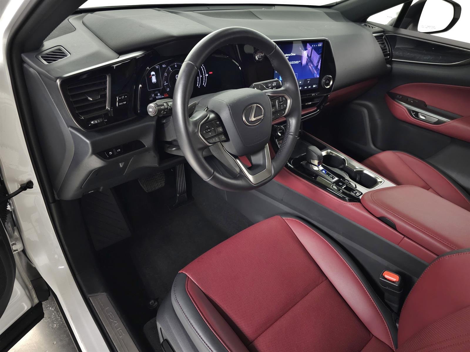 Certified Used 2025 White Lexus  image 17
