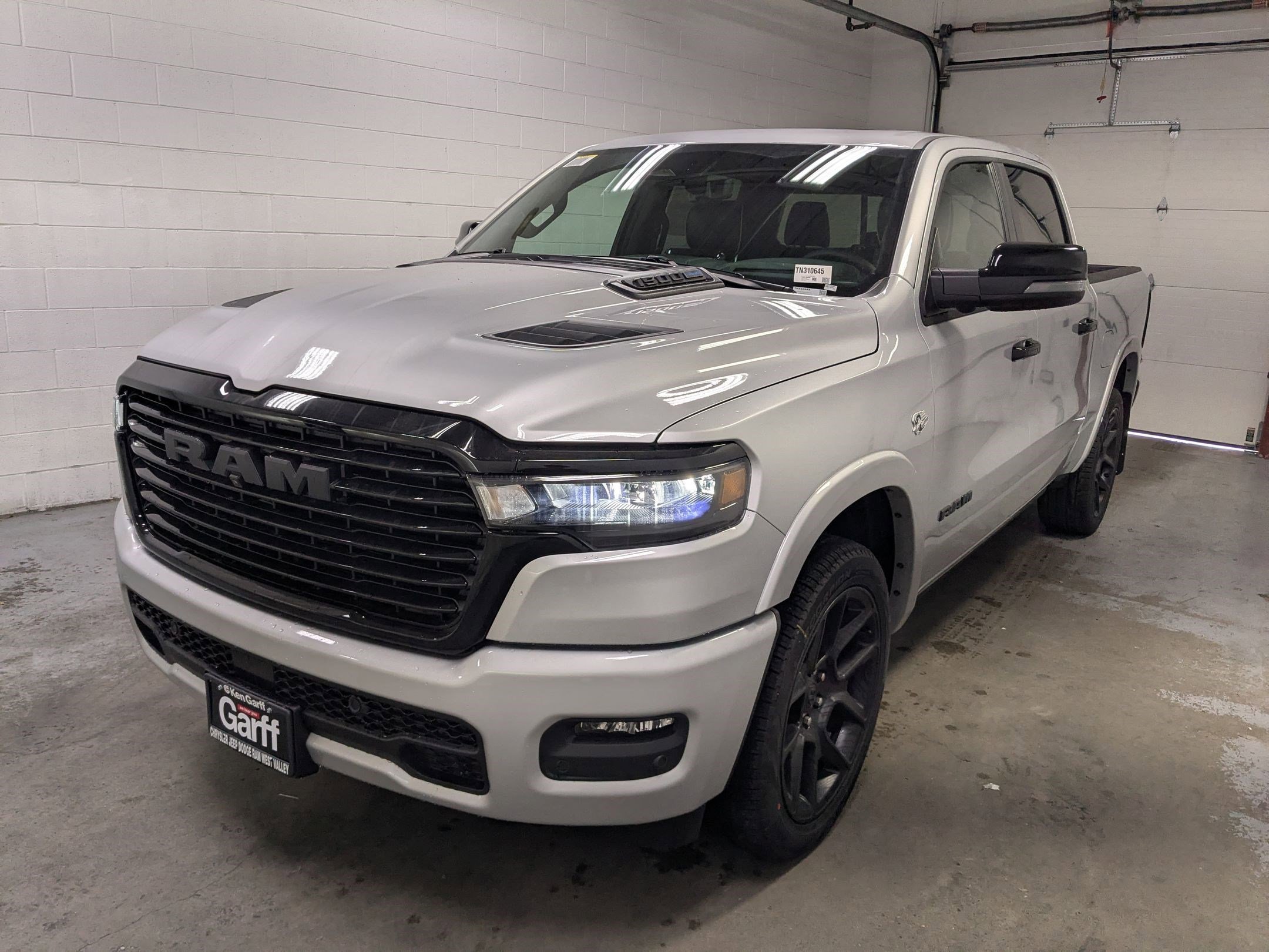 New 2026 Silver Zynith Exterior Paint RAM Laramie image 9