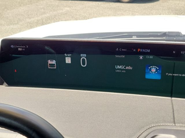 Used 2025 White Ford Platinum image 23