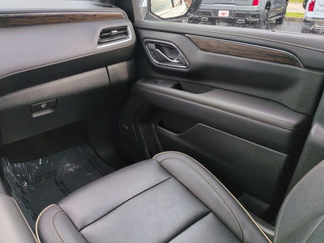 Used 2024 Summit White Chevrolet Premier image 17