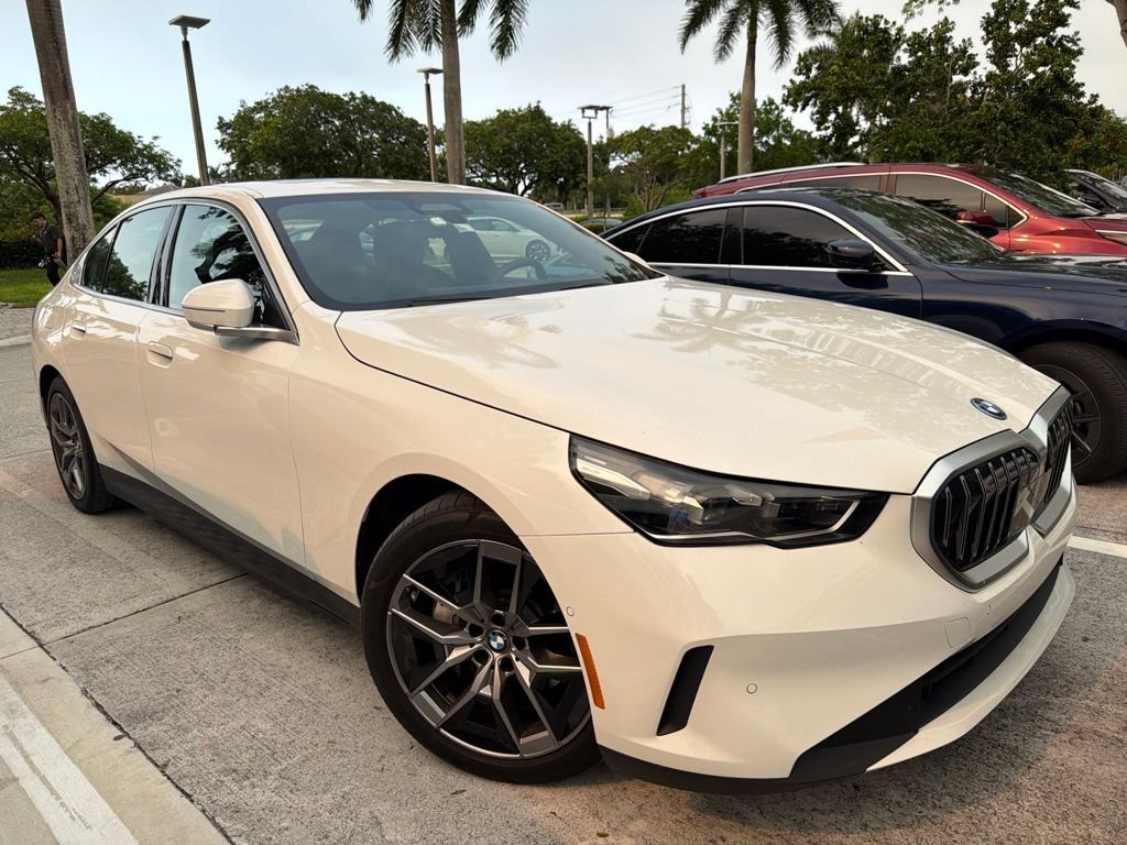 Certified Used 2025 Alpine White BMW eDrive40 image 3