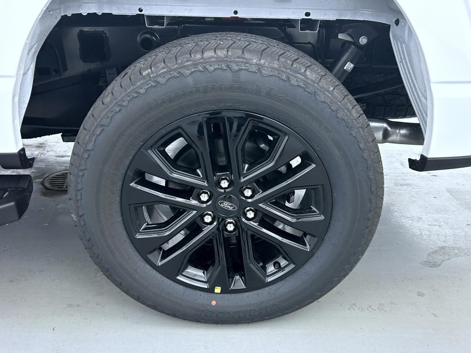 New 2026 Oxford White Ford Lariat image 24