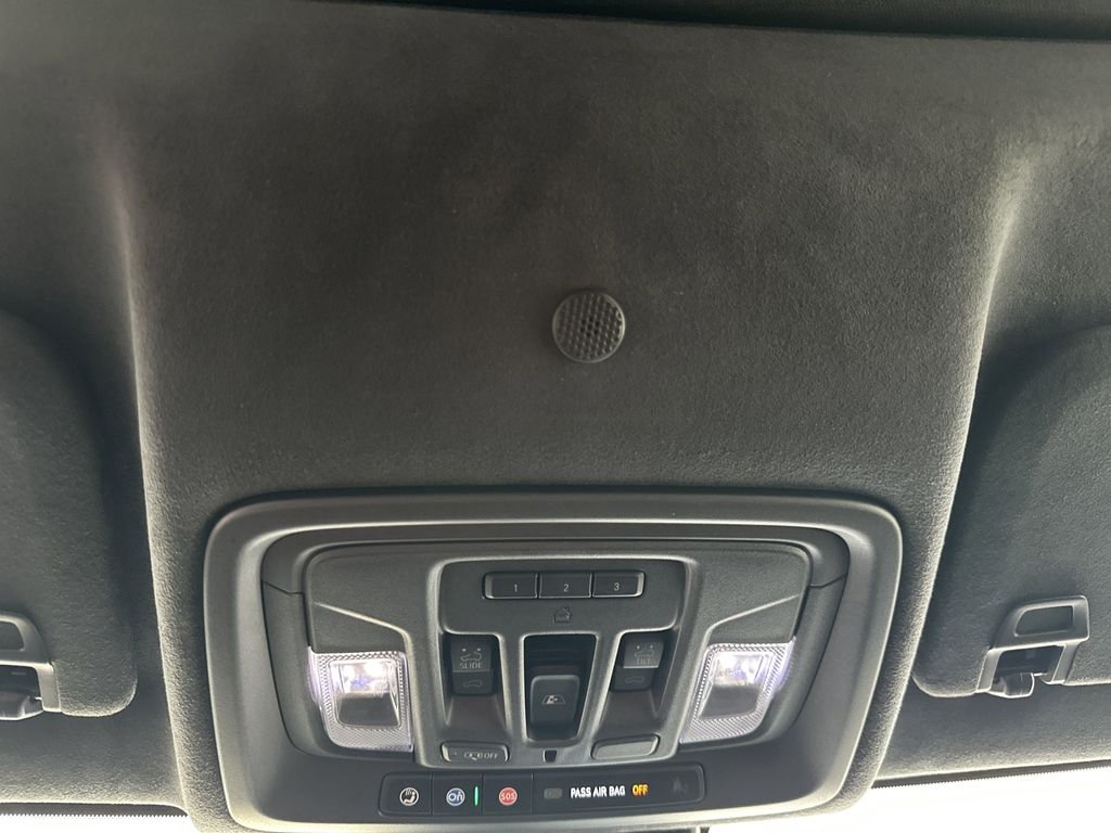 Used 2024 White GMC Denali Ultimate image 27