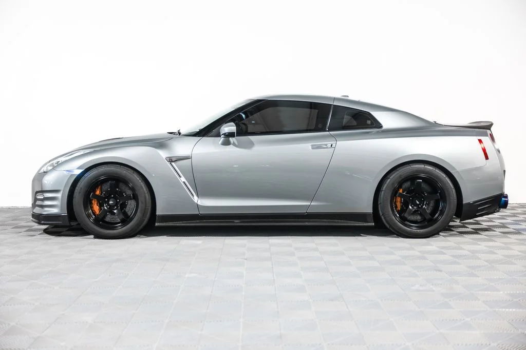 Used 2015 Silver Nissan Black Edition image 13