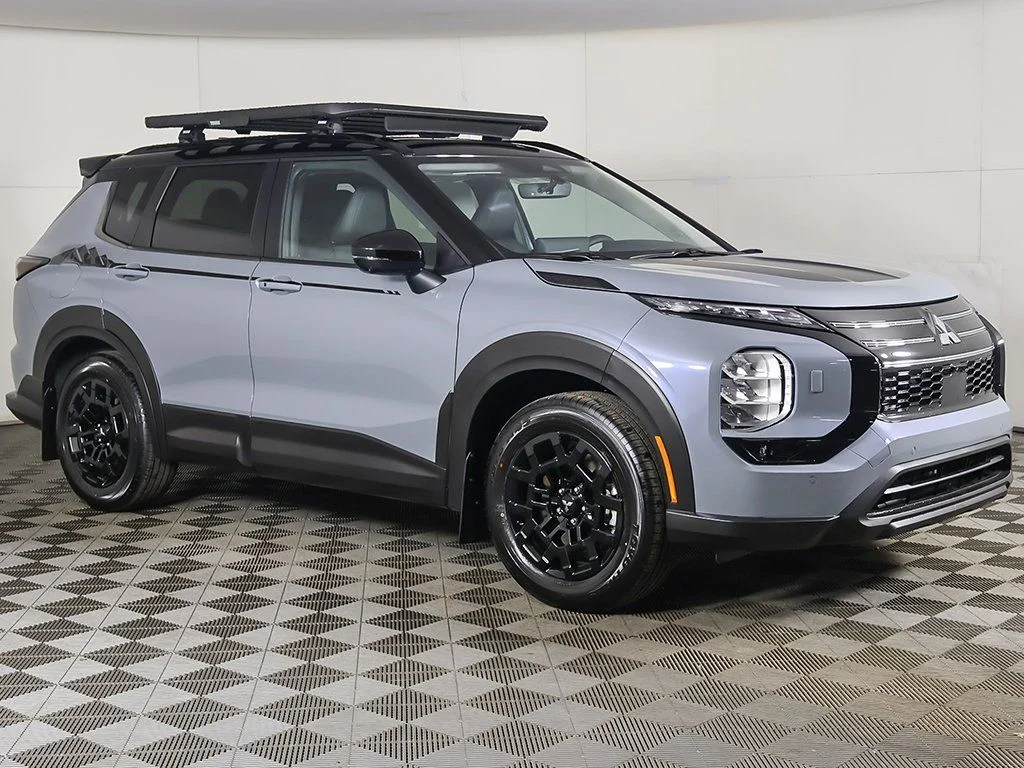 New 2026 Gray Mitsubishi TRAIL EDITION S-AWC image 2