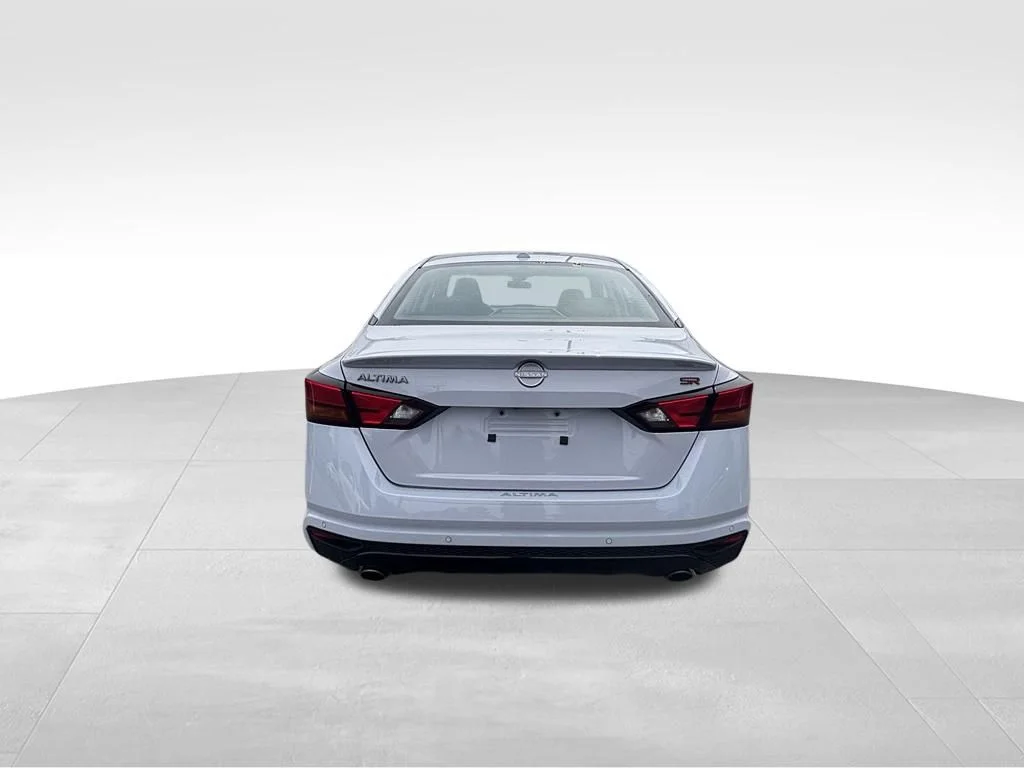 Used 2024 Gray Nissan 2.5 SR image 5