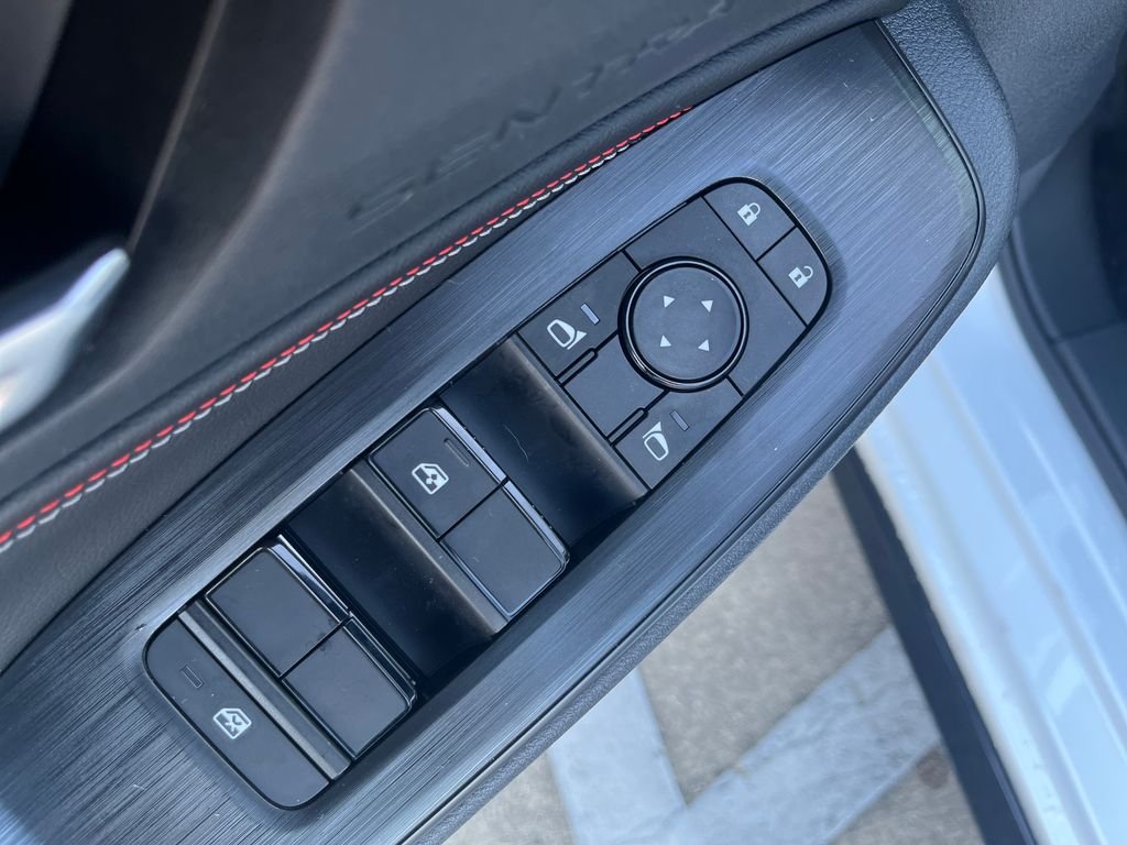 2026 Nissan Sentra SR - Photo 11