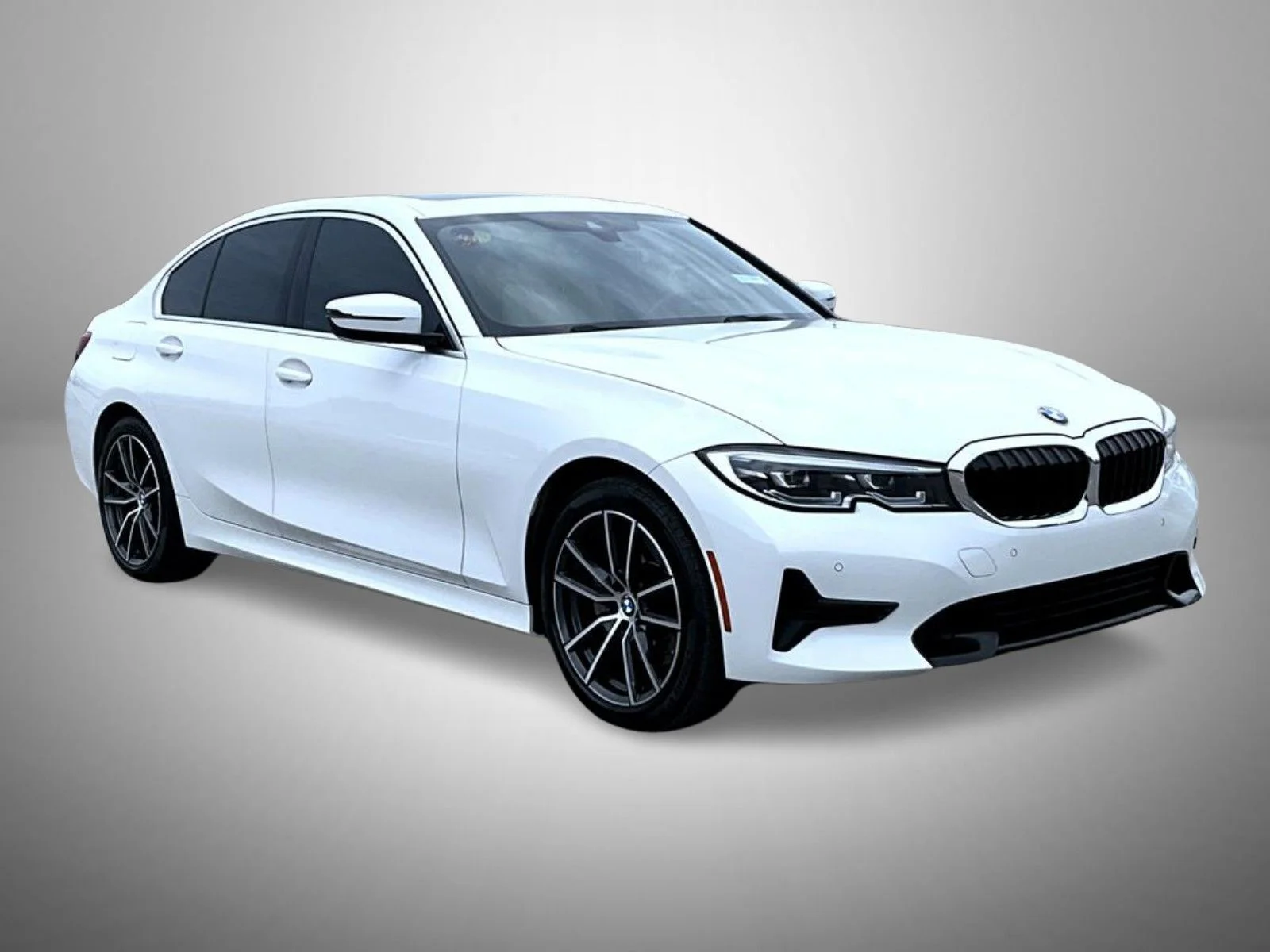 Used 2021 White BMW 330i xDrive image 3