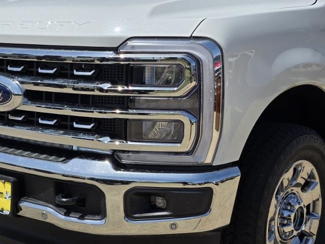 New 2026 Star White Metallic Tri-Coat Ford F-250® Lariat® image 25