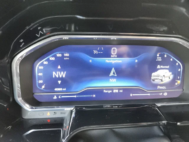Used 2025 White Chevrolet LT image 37