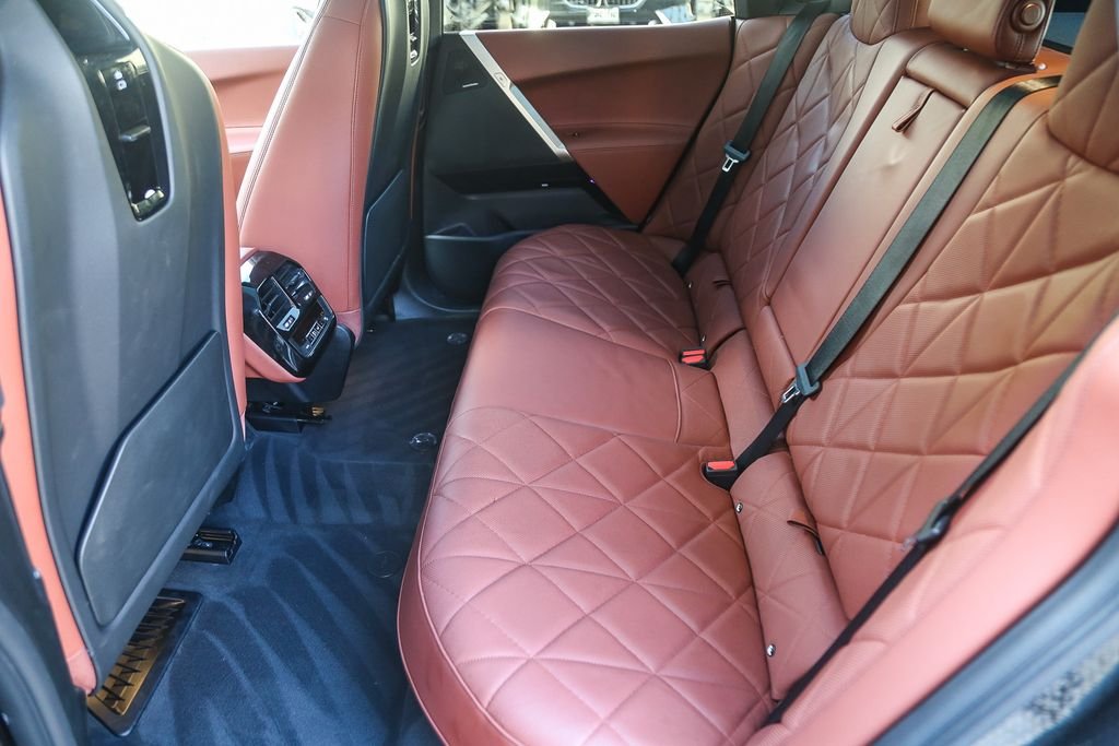 2025 BMW iX 50 - Photo 13