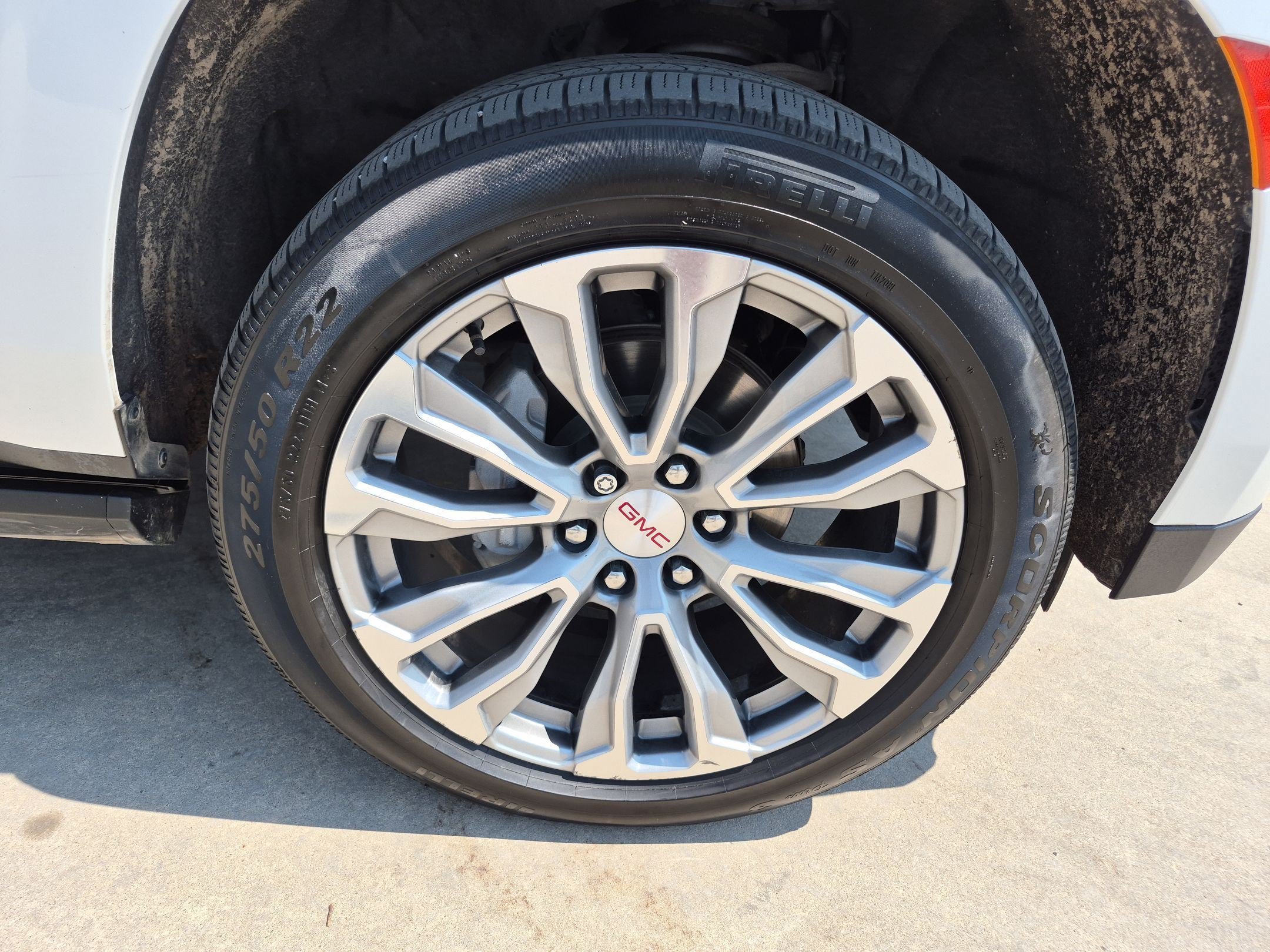 Used 2021 WHITE FROST TRICOAT GMC Denali image 12