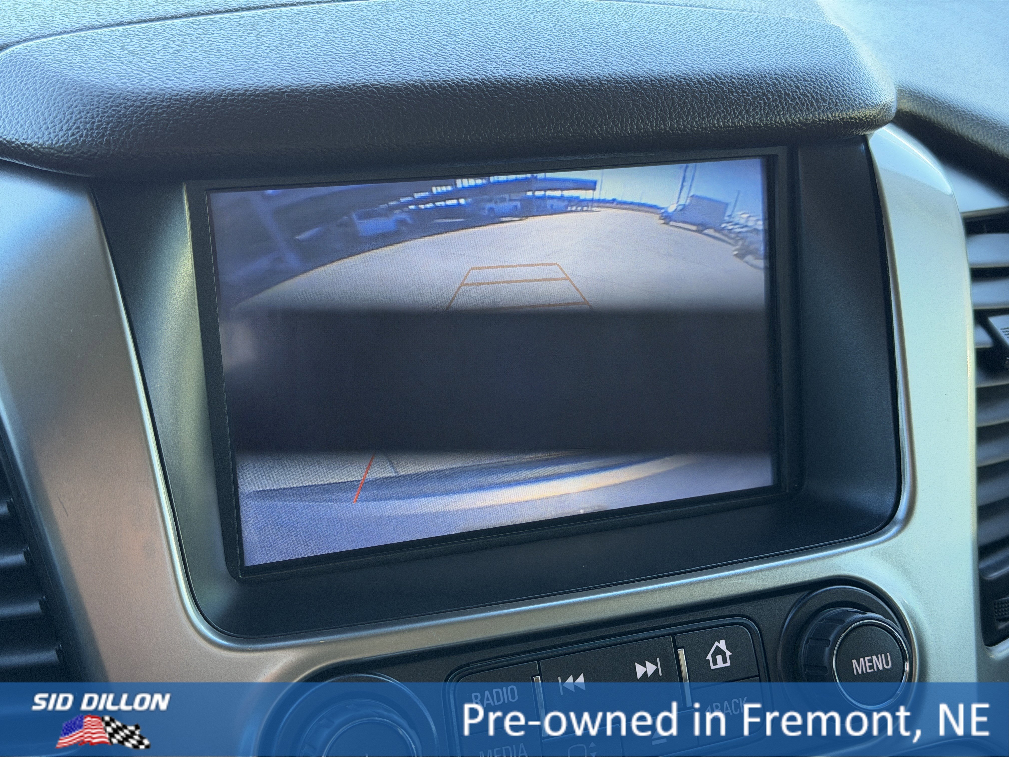 Used 2019 Pepperdust Metallic Chevrolet Premier image 13