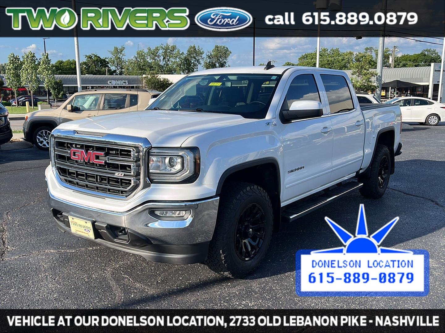 Used 2018 White Frost Tri-Coat GMC SLE image 4