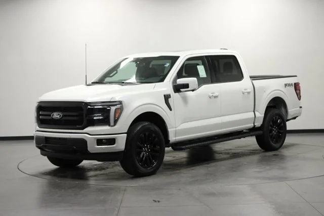 New 2026 Star White Metallic Tri-Coat Ford Lariat® image 29