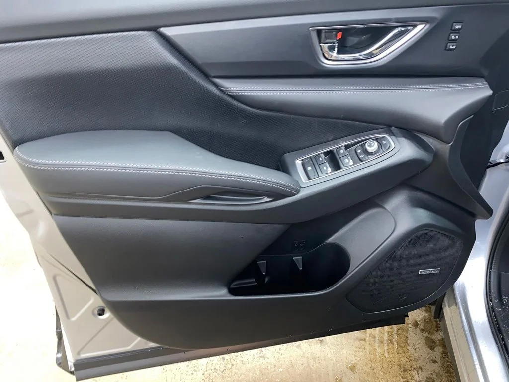 2026 Subaru Ascent Limited - Photo 9