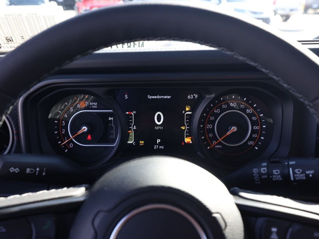 New 2026 Granite Crystal Metallic Clear-Coat Exterior Paint Jeep Rubicon image 27