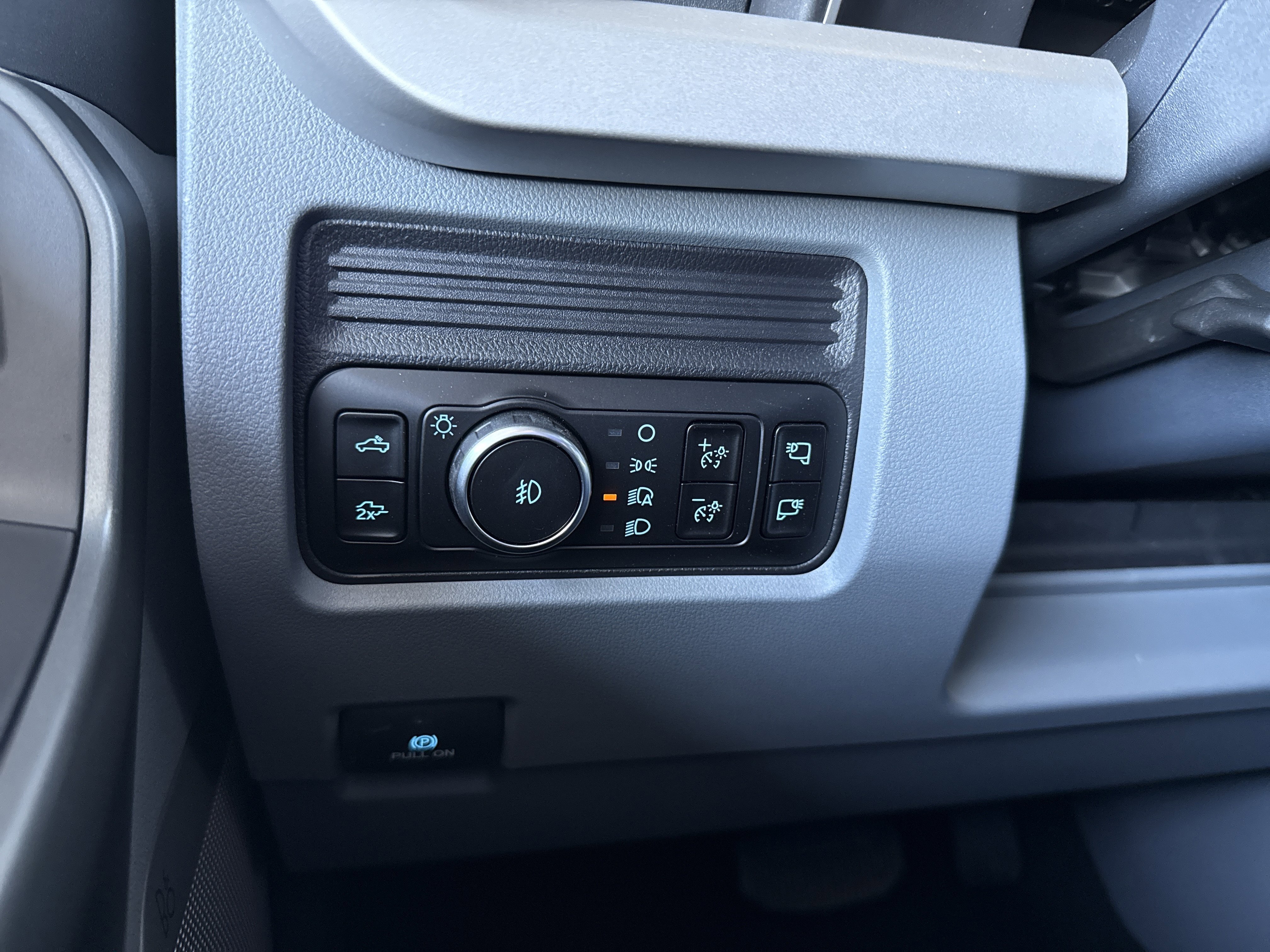 2026 Ford F-350 Super Duty XLT - Photo 24