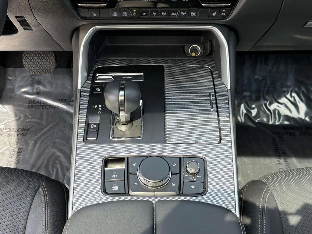 Used 2024 Silver Mazda Preferred image 21
