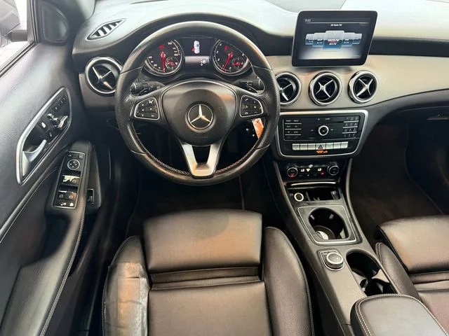 Used 2018 Gray Mercedes-Benz GLA 250 image 13