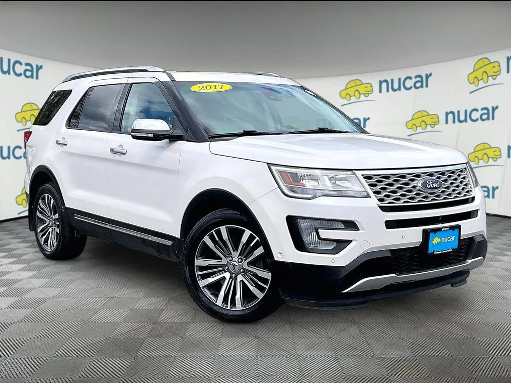 2017 Ford Explorer Platinum 4WD's photo