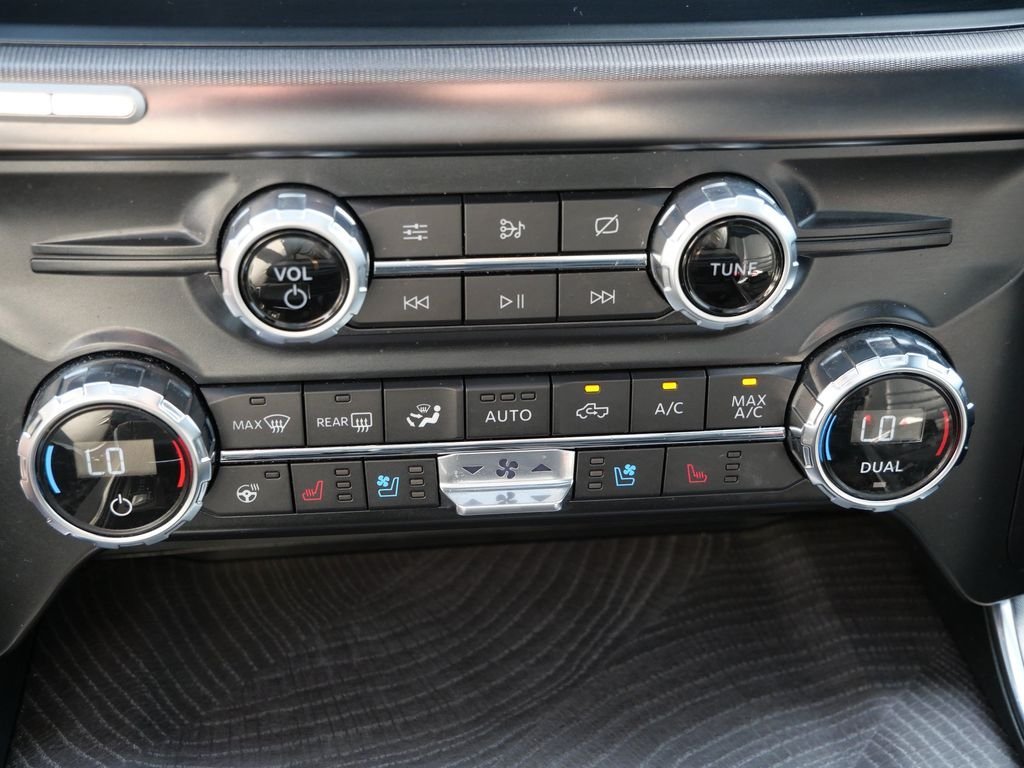 Used 2021 Gray Ford Platinum image 22