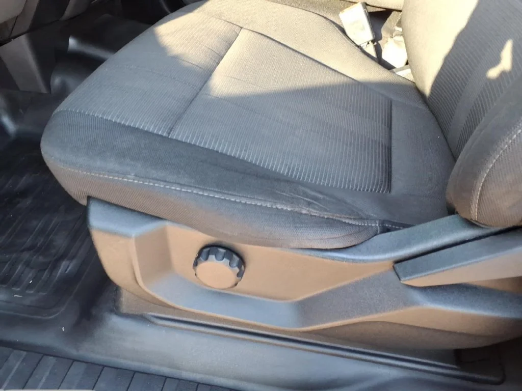 Used 2020 Black Ford XL image 14