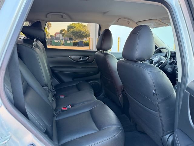 Used 2019 Silver Nissan SV image 17