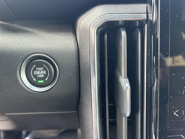 Used 2025 WHITE GMC FWD Elevation image 33