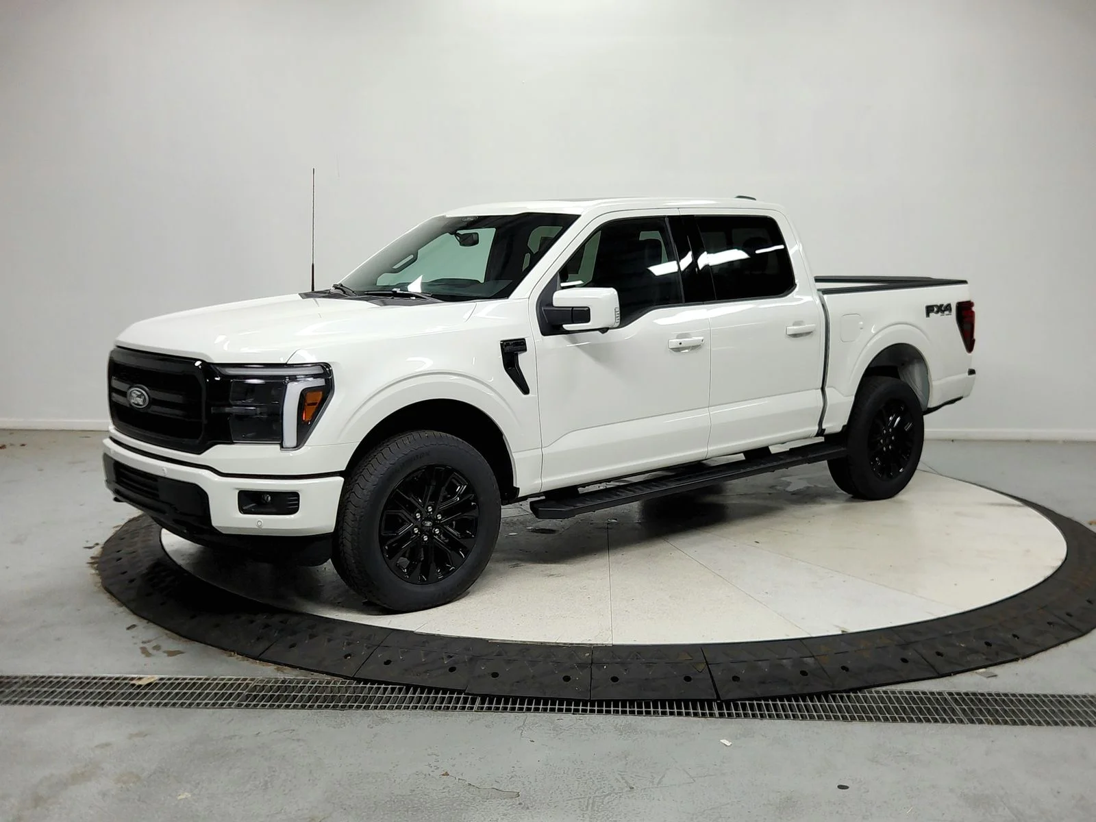 New 2026 White Ford Lariat image 4