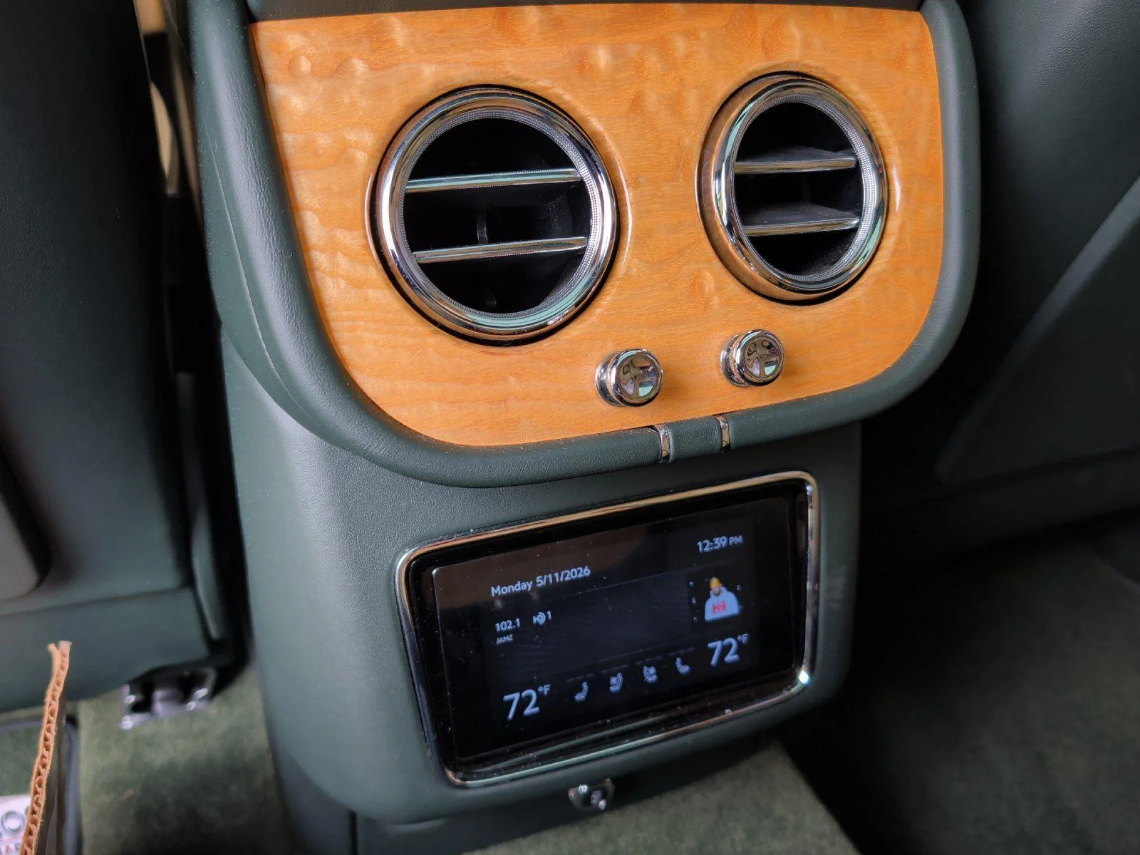 Used 2021 Apple Green Bentley Speed image 40
