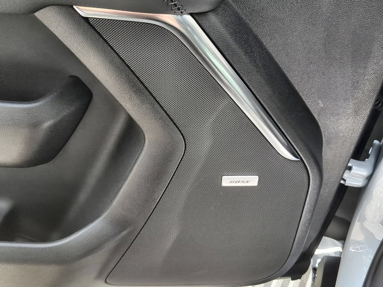 New 2026 Glacier White Tricoat GMC Denali image 25