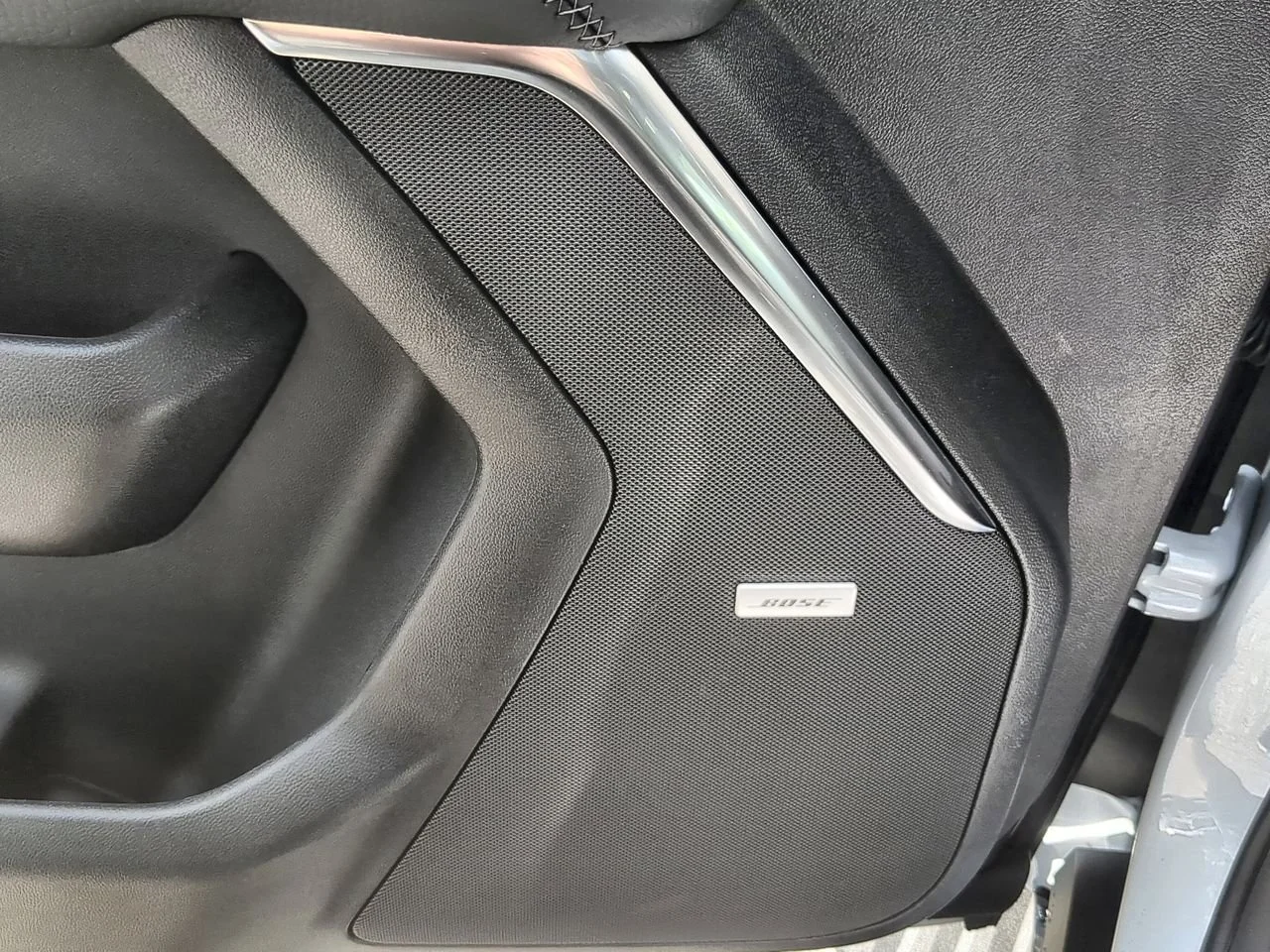 New 2026 Glacier White Tricoat GMC Denali image 25