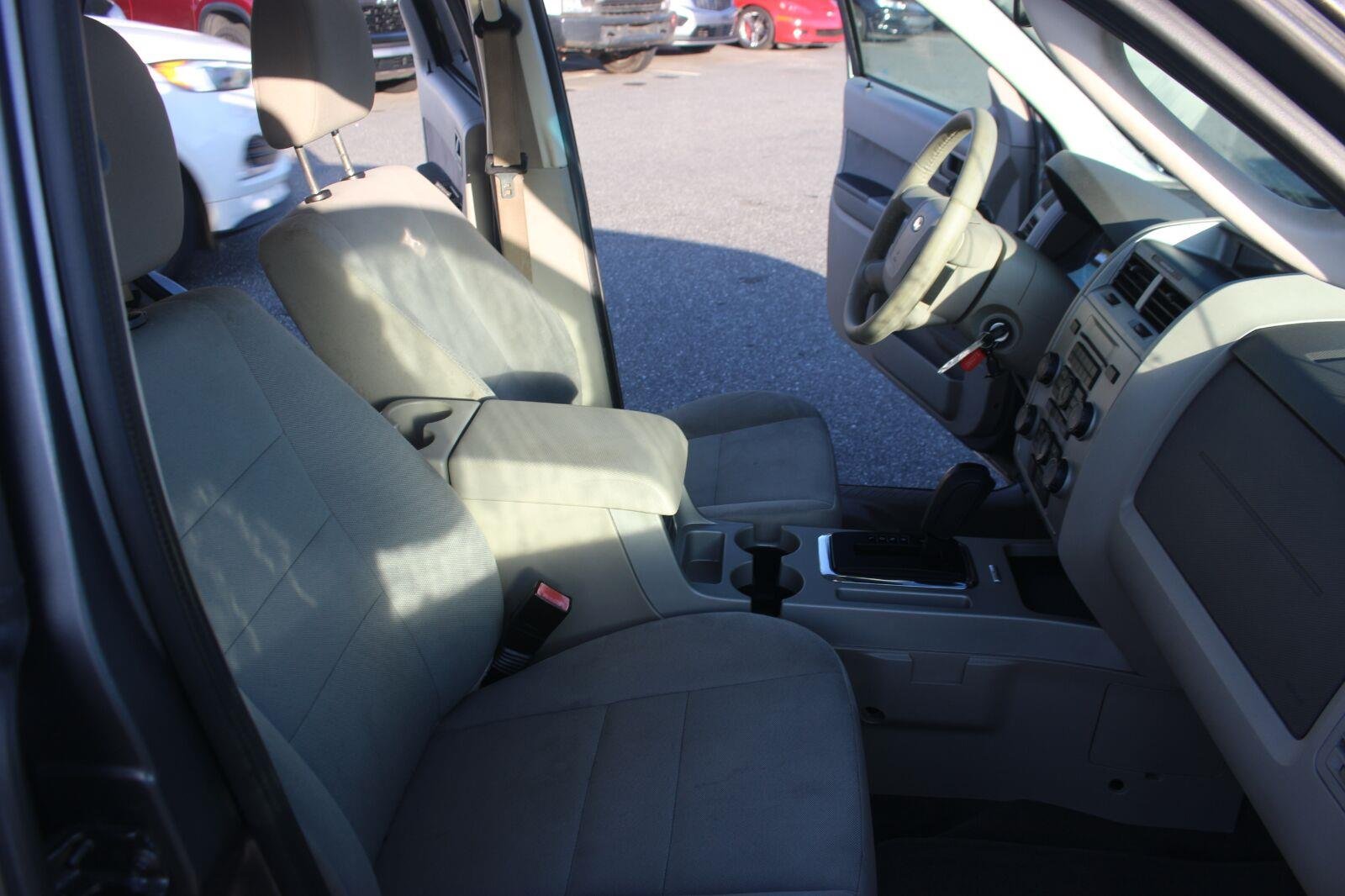 Used 2012 Blue Ford XLT image 28