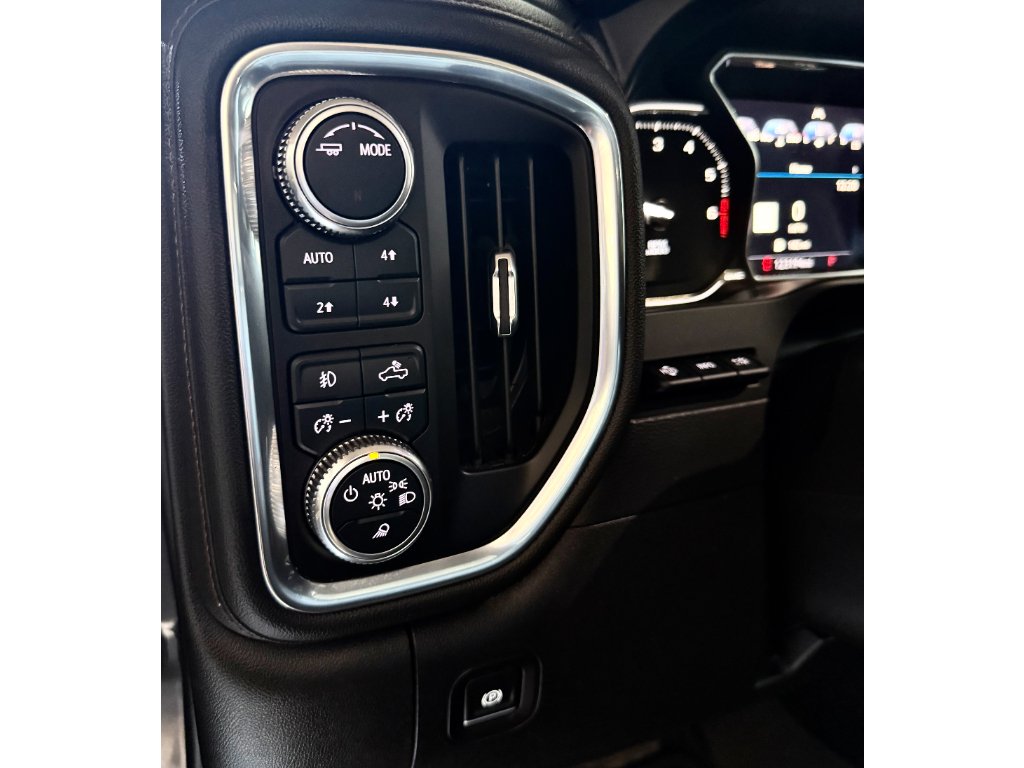 Used 2021 Dark Sky Metallic GMC AT4 image 24