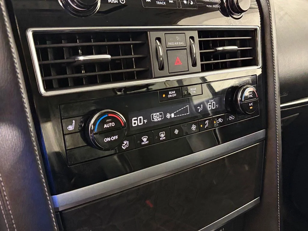 Used 2024 Gray INFINITI LUXE image 28