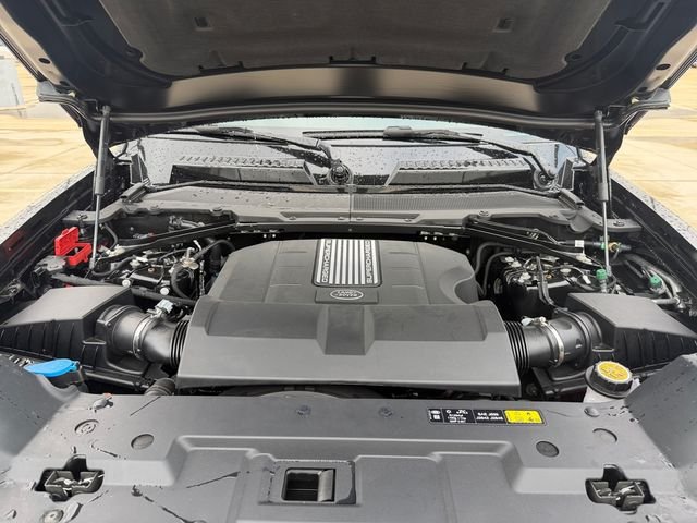 New 2026 Santorini Black Land Rover V8 image 19