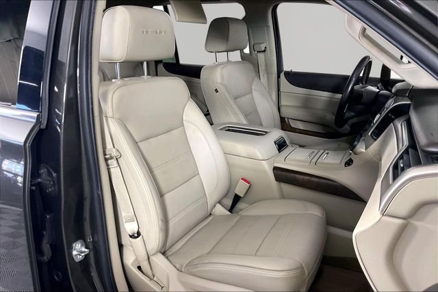 Used 2019 Gray GMC Denali image 26