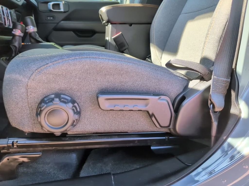 Used 2024 Gray Jeep Sahara image 19