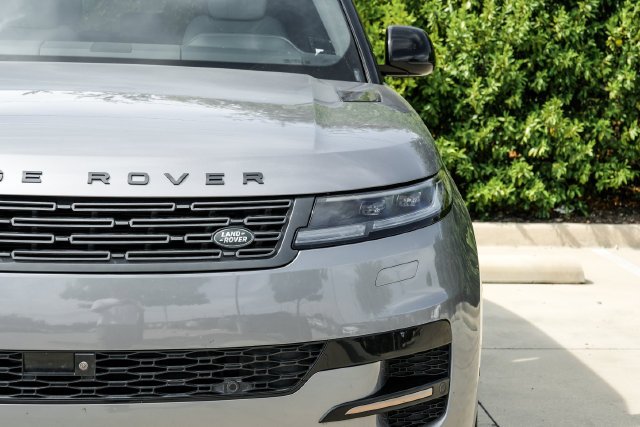 Used 2024  Land Rover Dynamic SE image 60