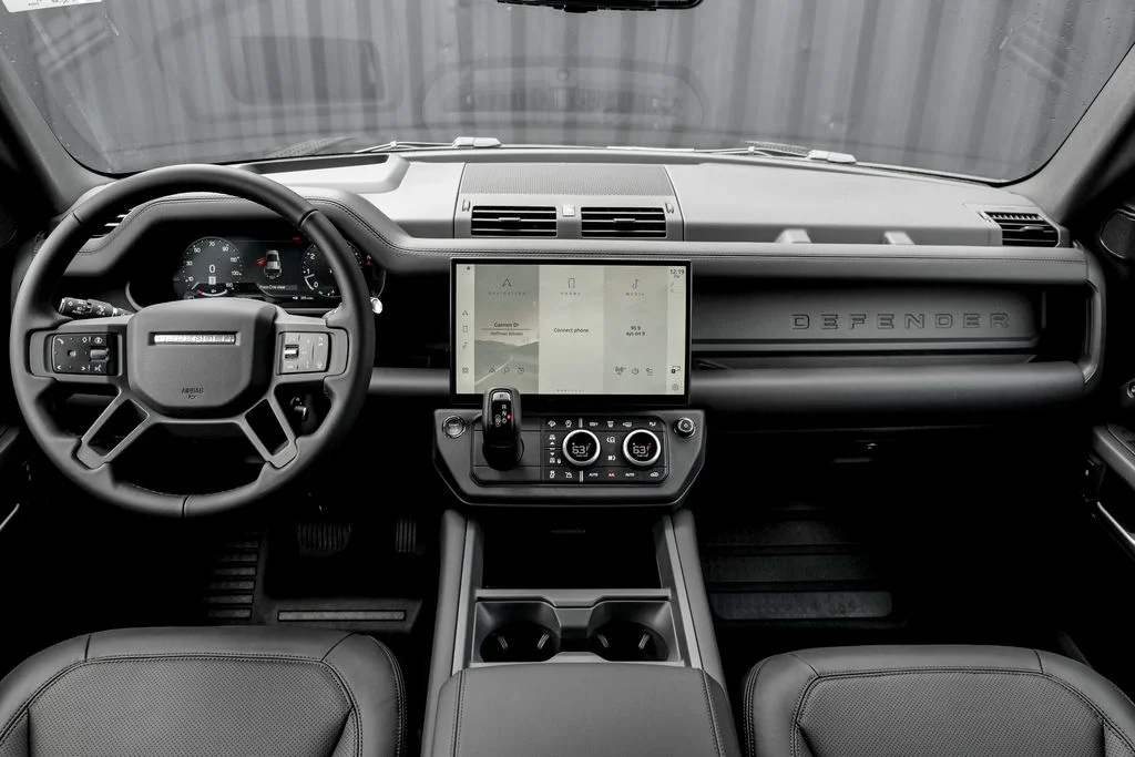 New 2026 Santorini Black Land Rover S image 21