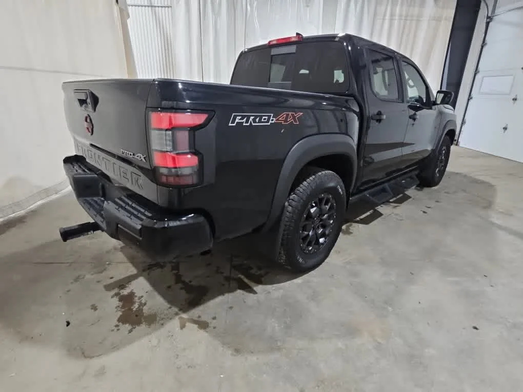 Used 2023 Super Black Nissan PRO-4X image 7